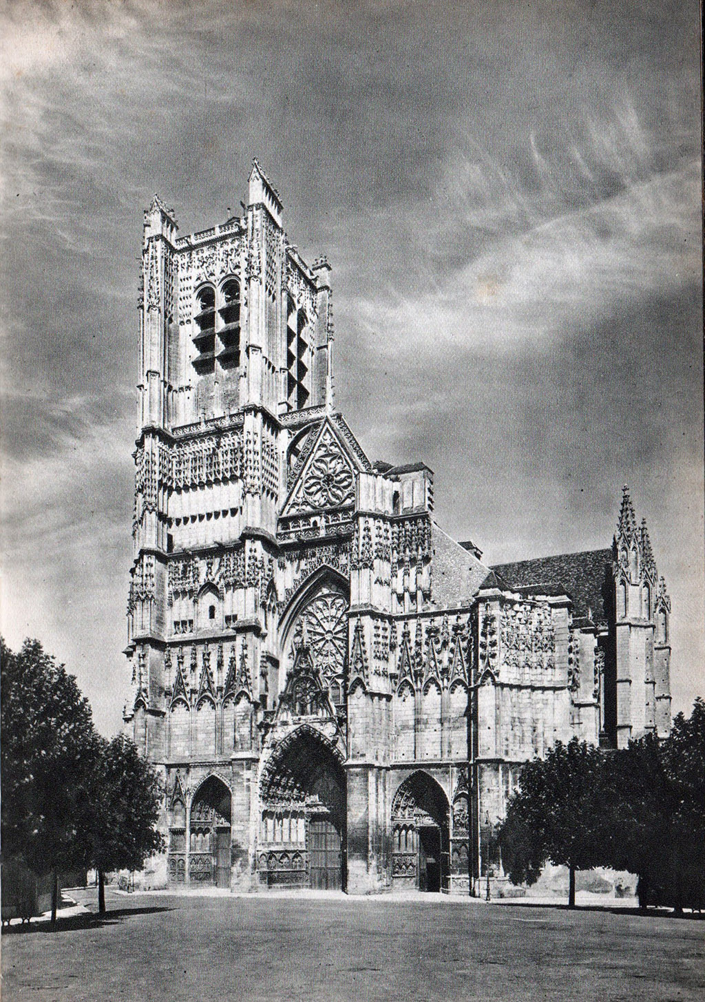 Auxerre - San Esteban