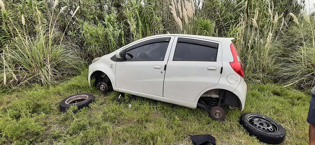 me robaron el auto 02
