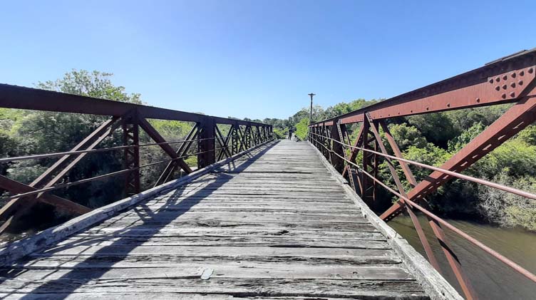 El Puente Negro